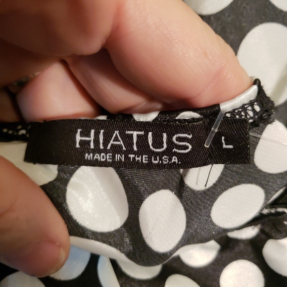 Womans Blouse - Picture 2 of 4